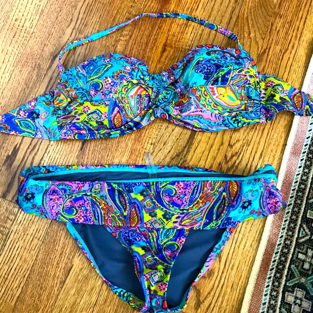 beautiful VS bikini